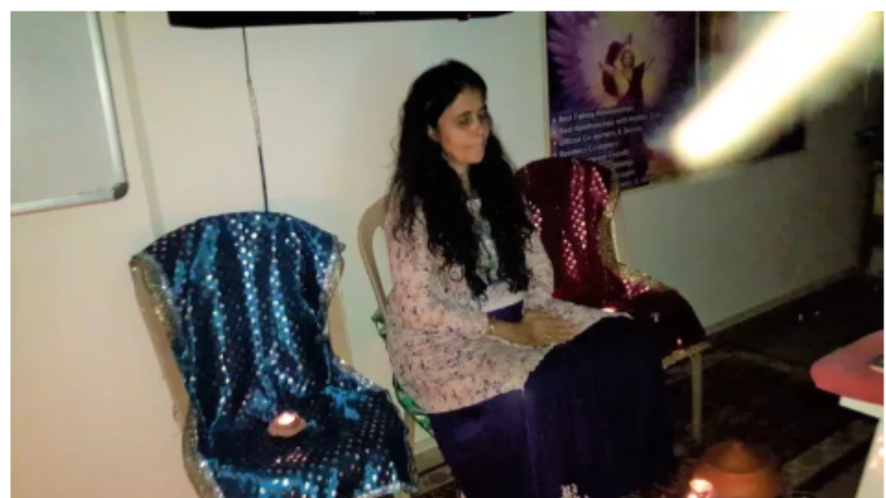 Mumtaz TheServingSoul in guided practice